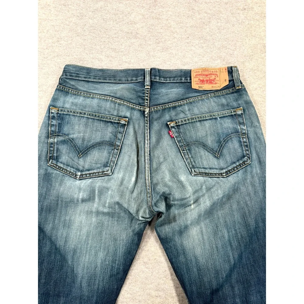 Levi's 501 Straight Leg Jeans Mens 38x34 Blue Denim Button Fly Grunge 00501-0154